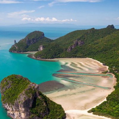 วิวมุมสูงของเกาะพะลวย