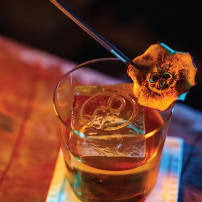 PIN31 บาร์ลับกลางสุขุมวิทที่พา ทุกคนเดินทางรอบโลก 17 ประเทศ